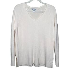 Athleta Hanover V - Neck Sweater white Size Medium Wool Blend